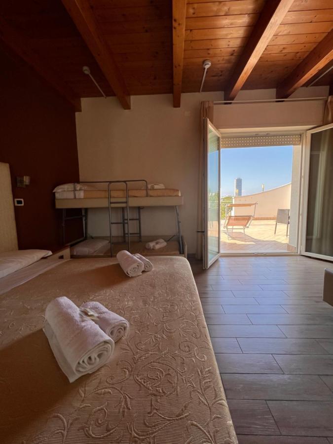 צ'סנטיקו Hotel Favorita מראה חיצוני תמונה